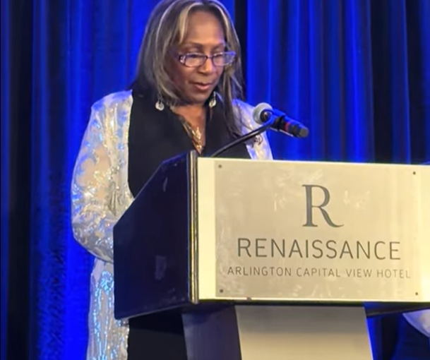 A Well-Deserved Honor: Janet Kitchen Receives Prestigious Positive Leadership Award